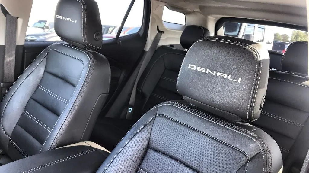 2023 GMC Terrain Denali
