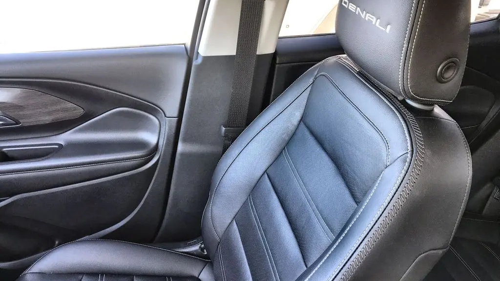 2023 GMC Terrain Denali