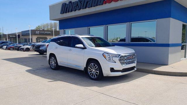 2023 GMC Terrain Denali