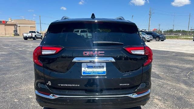 2023 GMC Terrain Denali