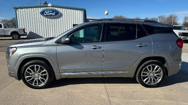 2024 GMC Terrain Denali