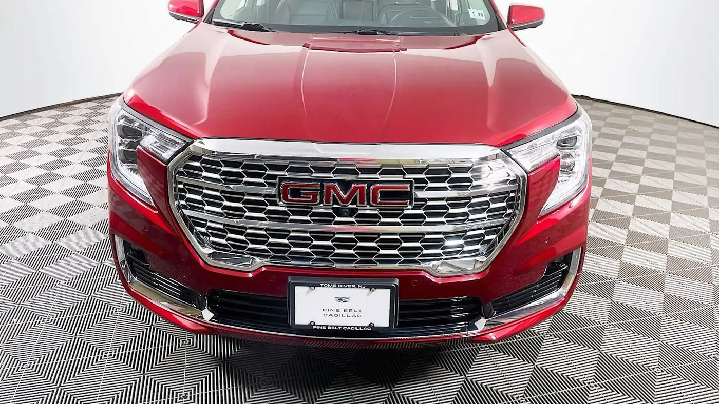 2023 GMC Terrain Denali