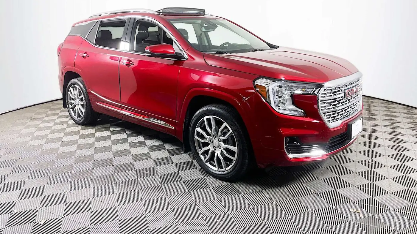 2023 GMC Terrain Denali