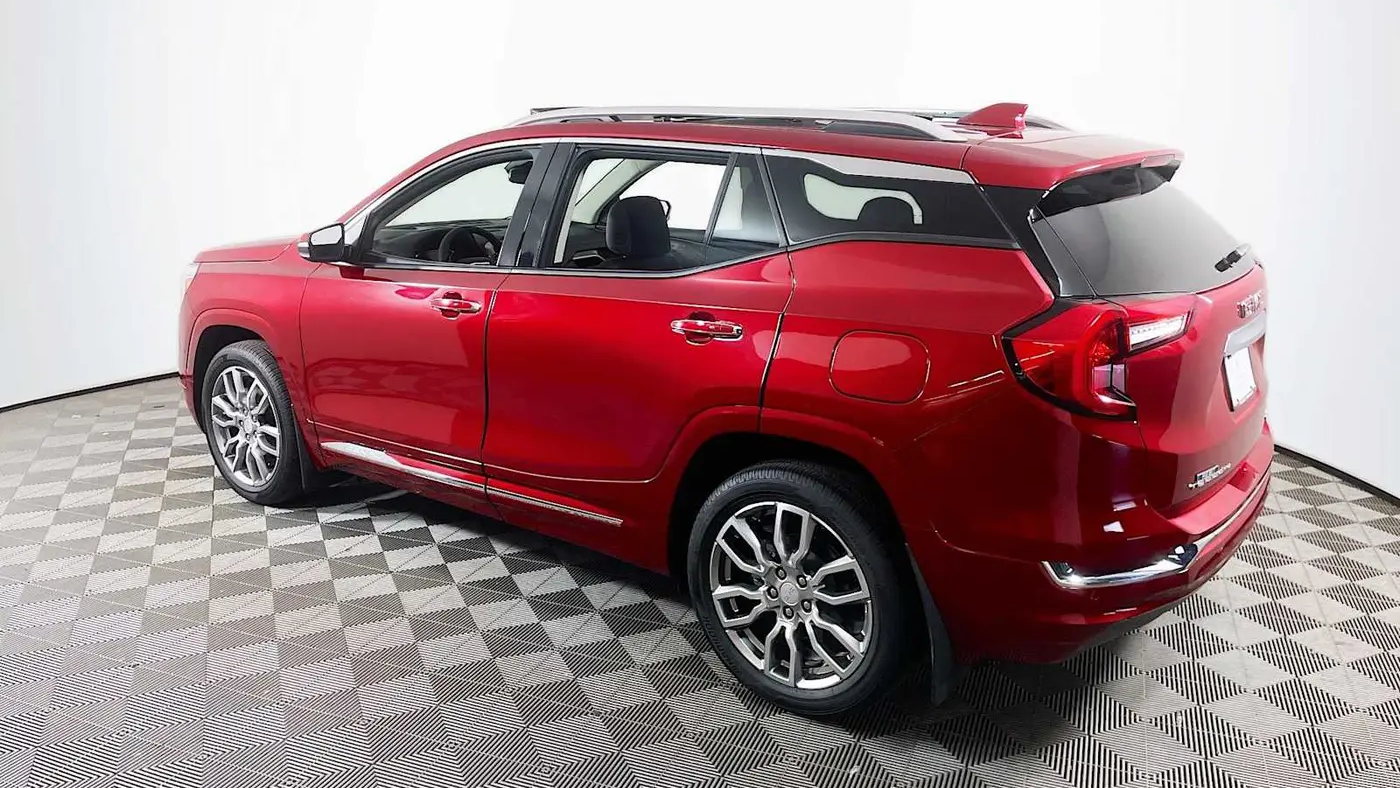 2023 GMC Terrain Denali