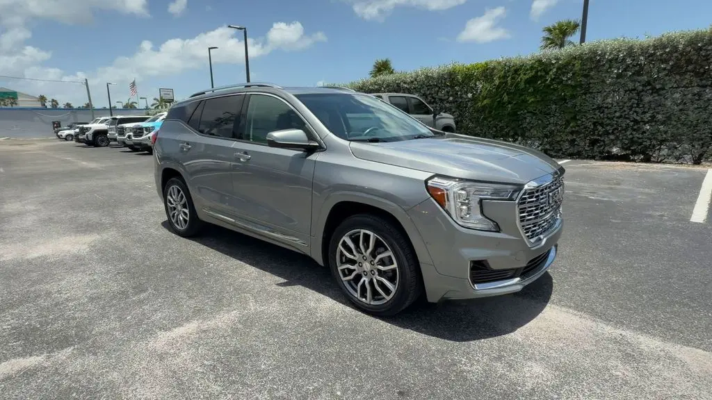 2023 GMC Terrain Denali