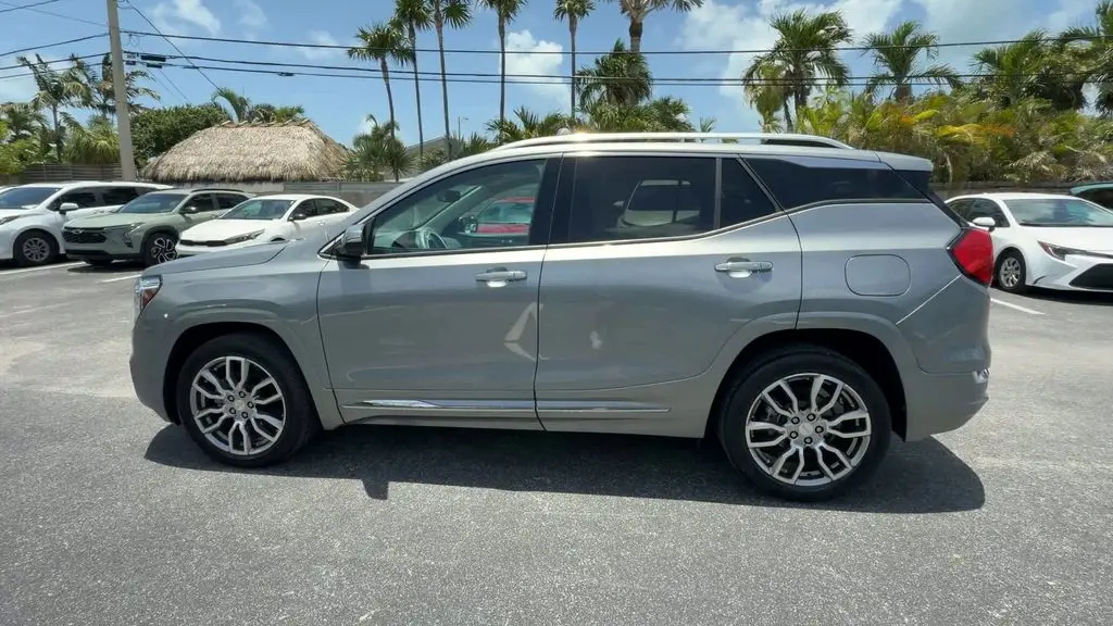 2023 GMC Terrain Denali