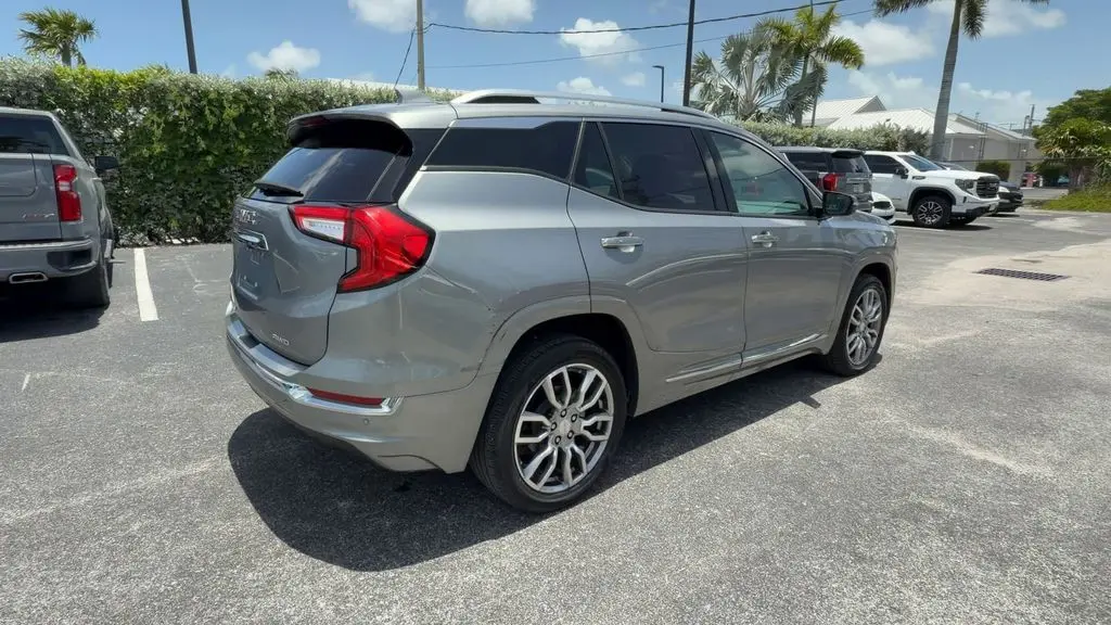 2023 GMC Terrain Denali