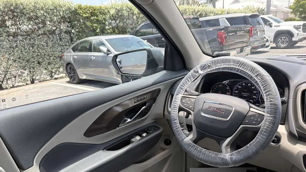 2023 GMC Terrain Denali