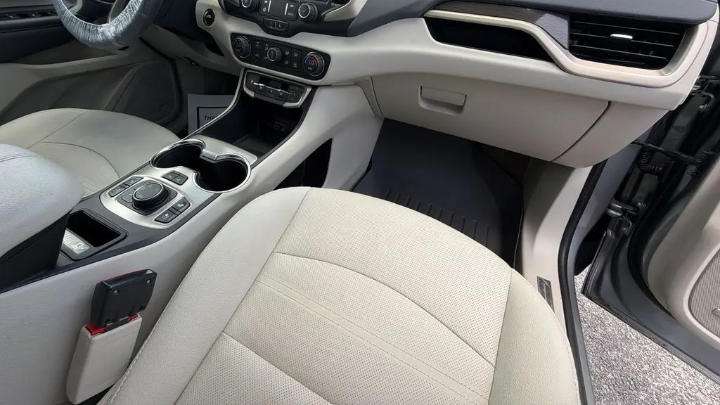 2023 GMC Terrain Denali