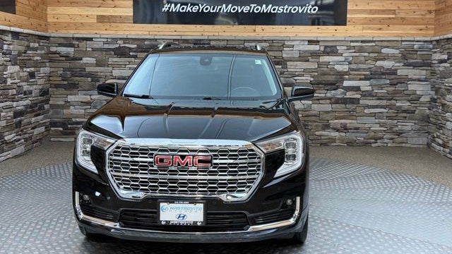 2023 GMC Terrain Denali