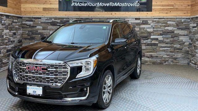 2023 GMC Terrain Denali