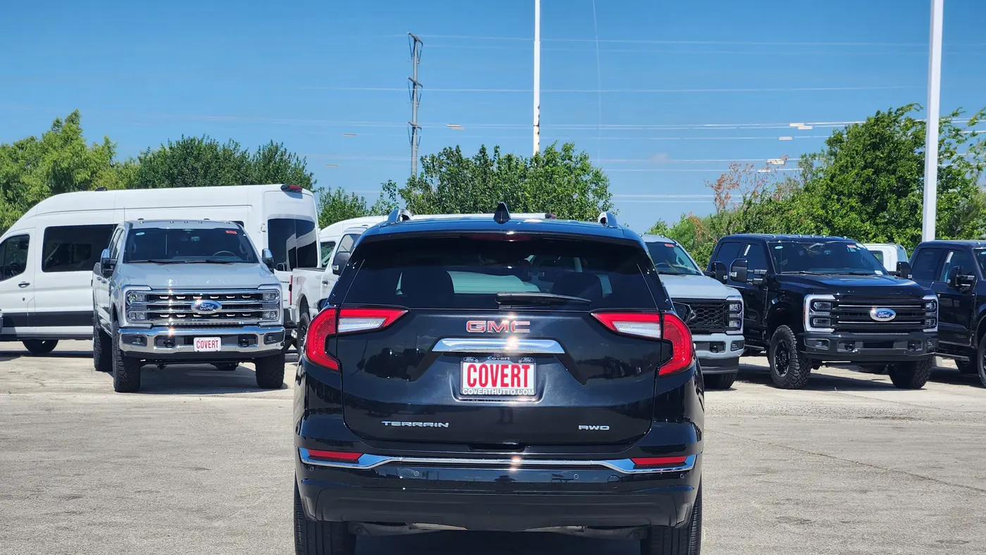 2023 GMC Terrain Denali