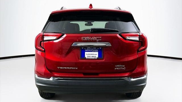 2024 GMC Terrain AT4