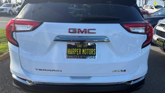 2024 GMC Terrain AT4