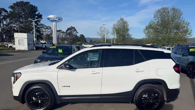 2024 GMC Terrain AT4