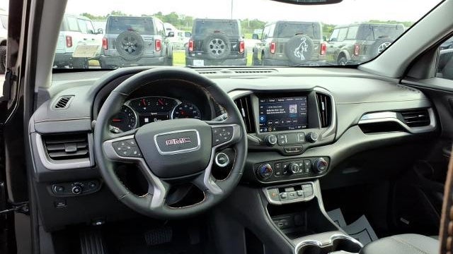 2023 GMC Terrain AT4