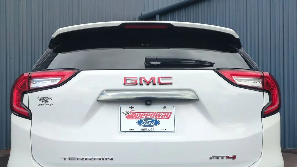 2023 GMC Terrain AT4