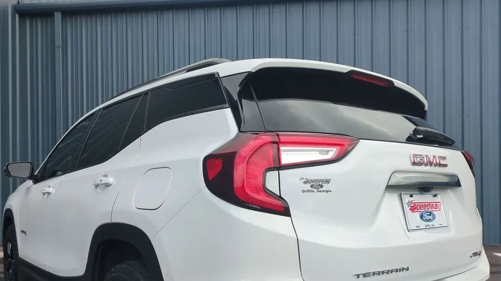 2023 GMC Terrain AT4
