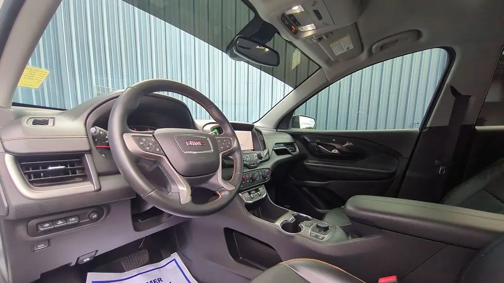 2023 GMC Terrain AT4