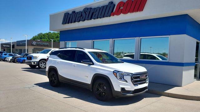 2024 GMC Terrain AT4