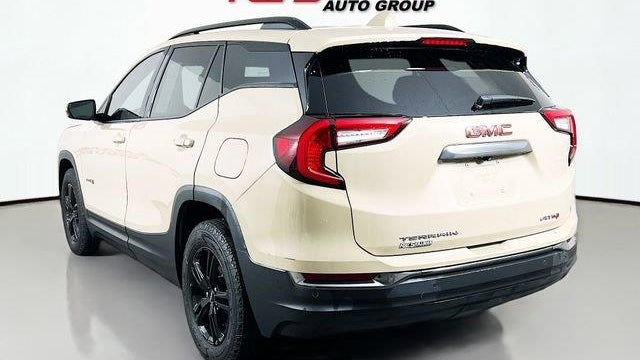 2023 GMC Terrain AT4
