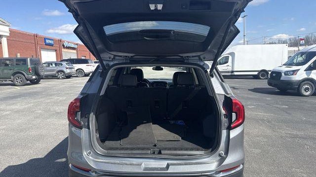 2023 GMC Terrain AT4