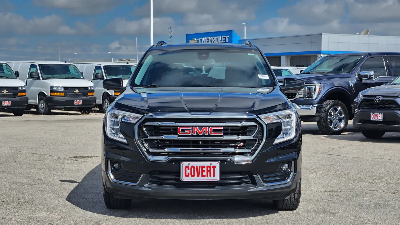 2023 GMC Terrain AT4