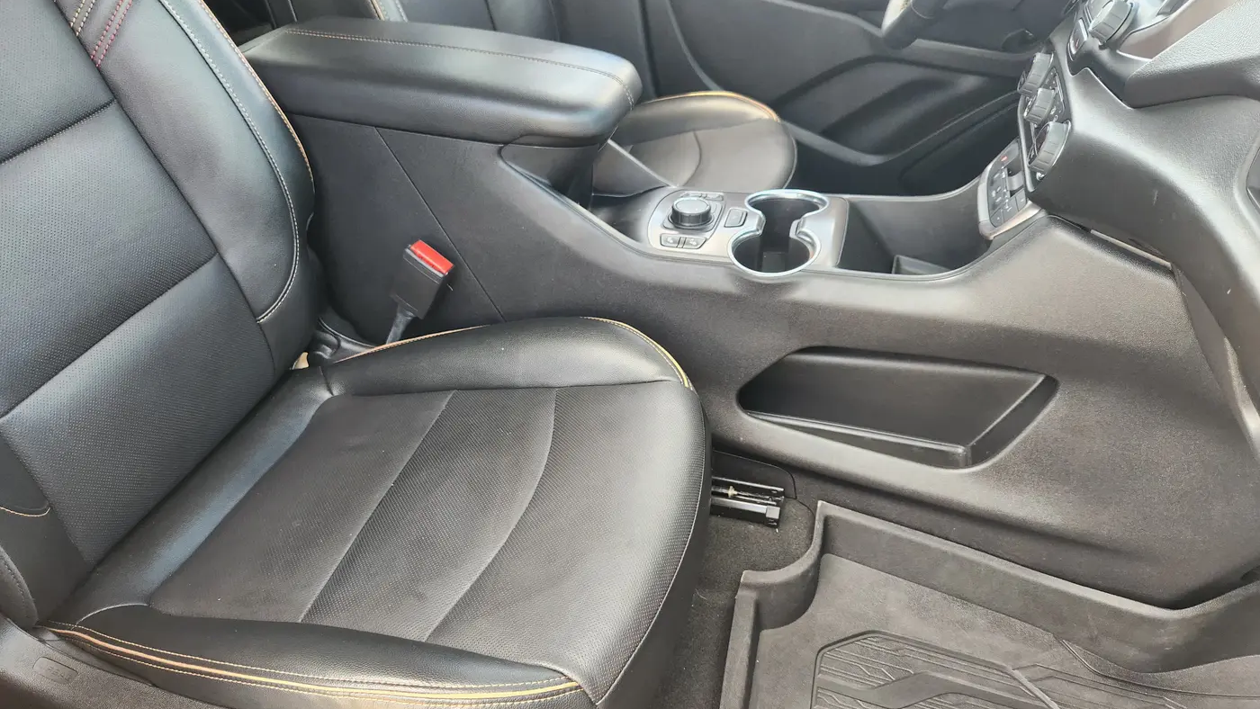 2023 GMC Terrain AT4