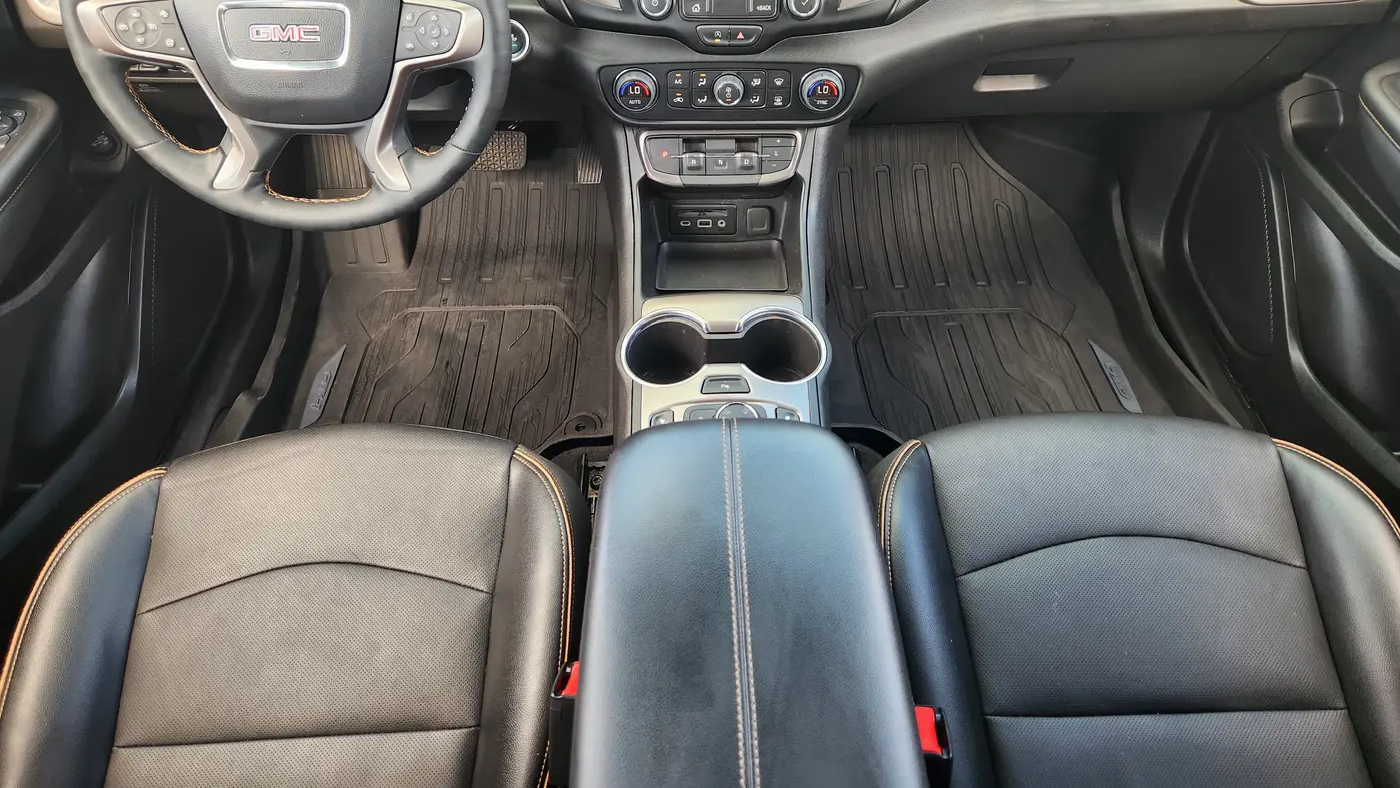 2023 GMC Terrain AT4