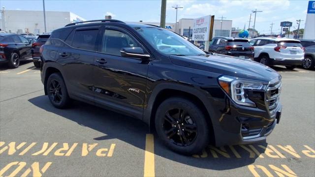 2024 GMC Terrain AT4