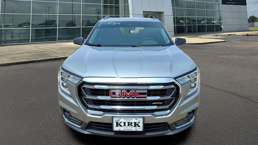2024 GMC Terrain AT4