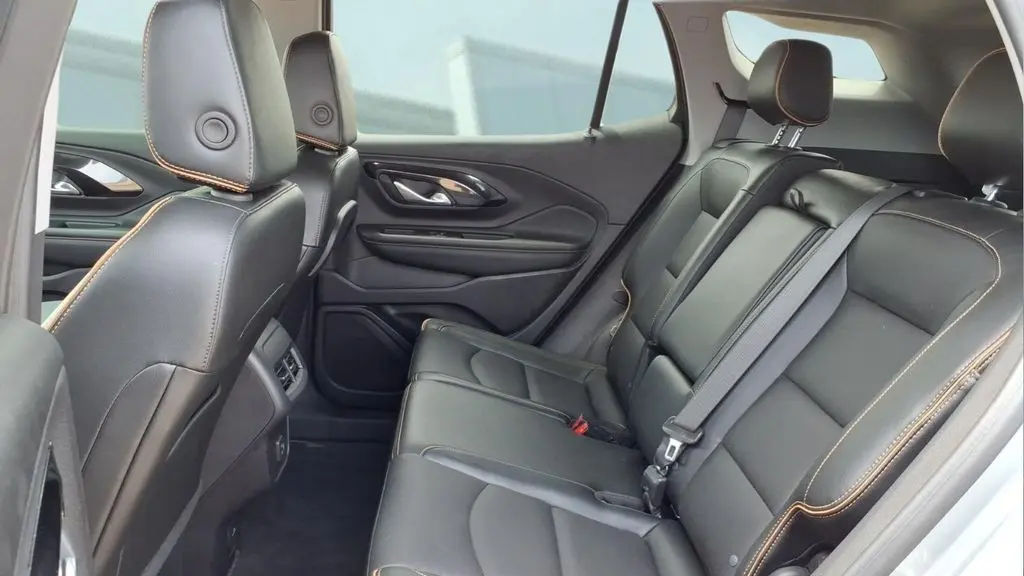 2024 GMC Terrain AT4
