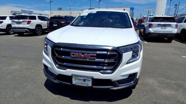 2023 GMC Terrain AT4
