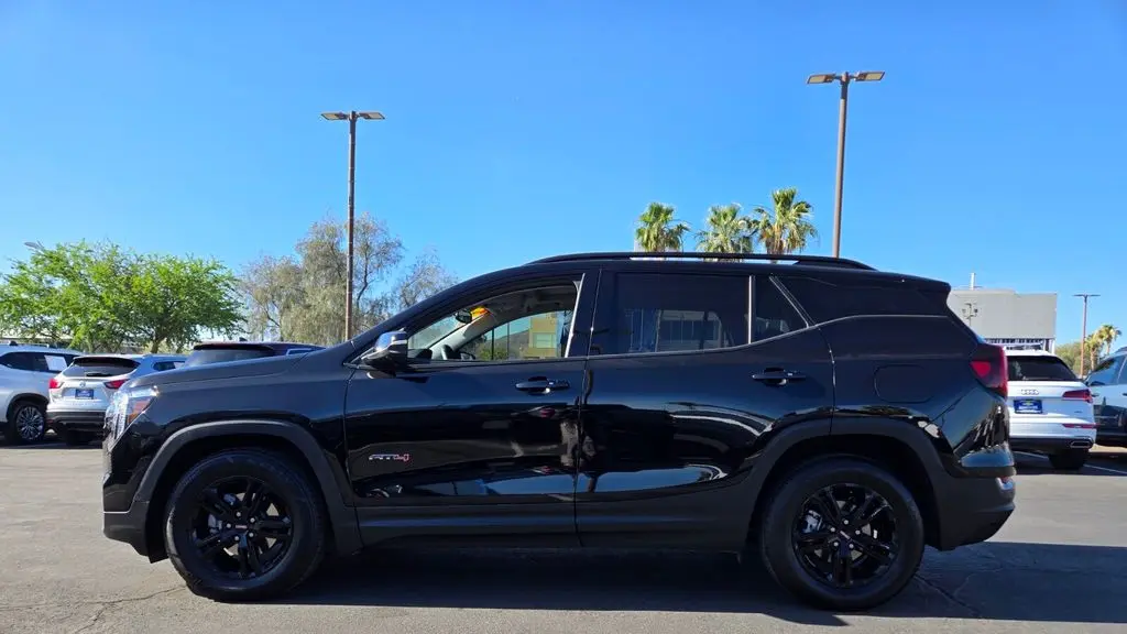 2023 GMC Terrain AT4