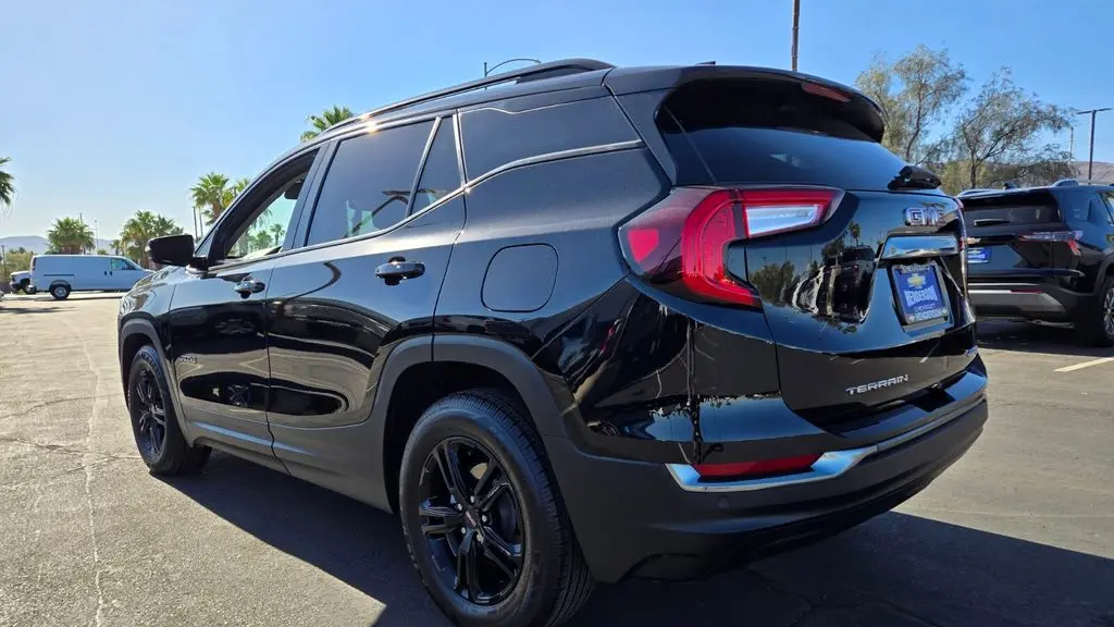2023 GMC Terrain AT4