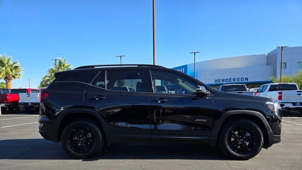 2023 GMC Terrain AT4
