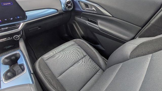 2024 Chevrolet Equinox EV LT
