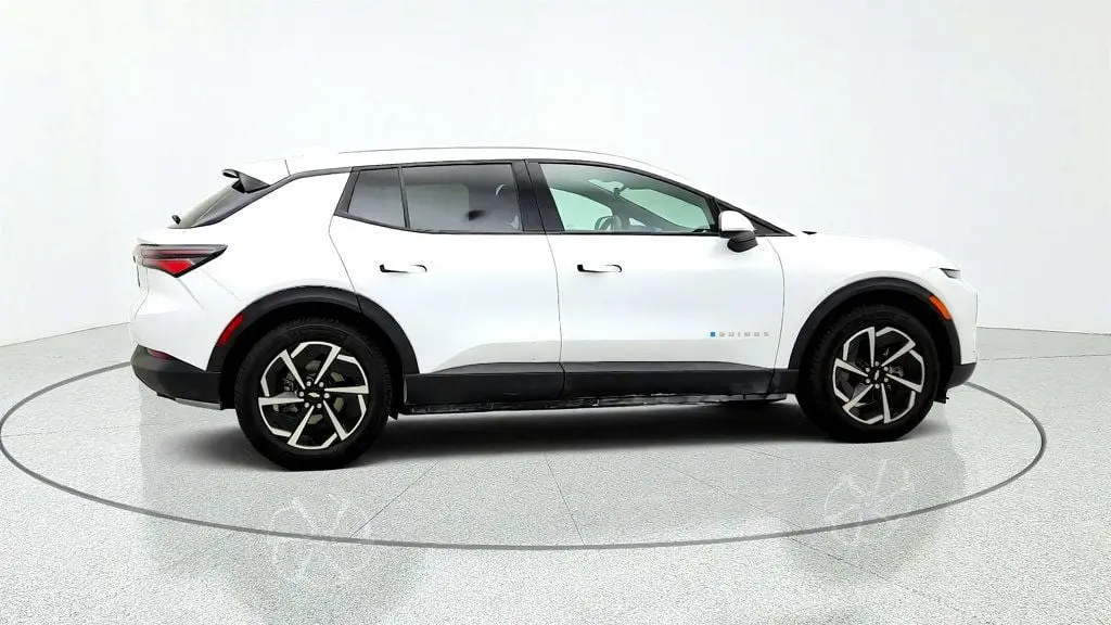 2025 Chevrolet Equinox - $21,995