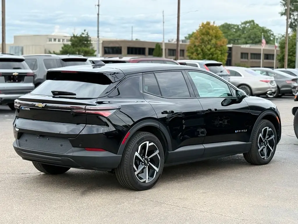 2026 Chevrolet Equinox - $34,000