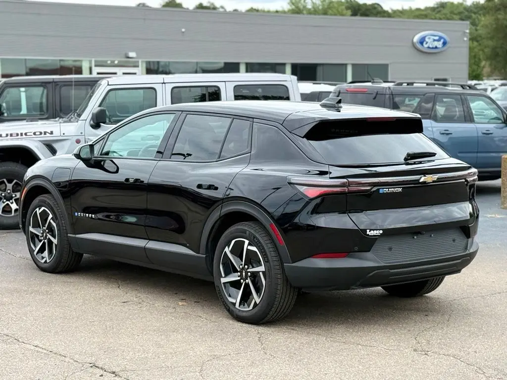 2026 Chevrolet Equinox - $34,000