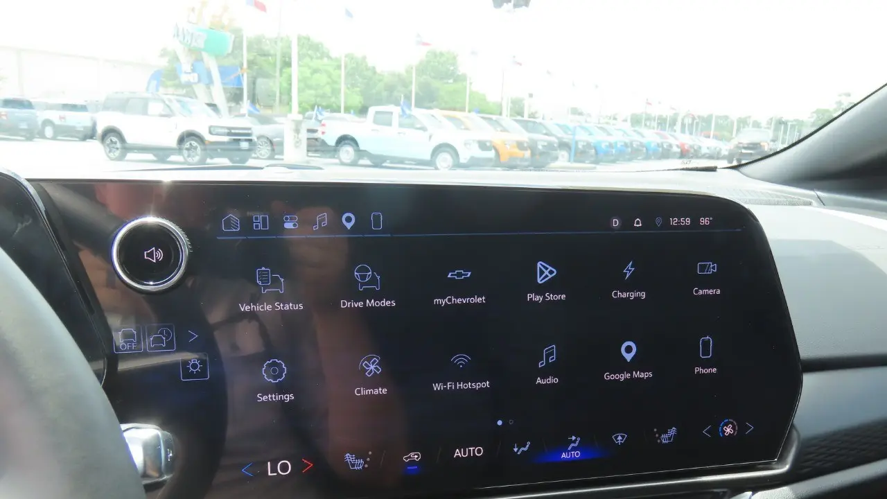 2026 Chevrolet Equinox EV LT 1