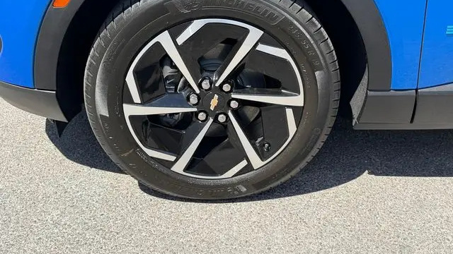 2026 Chevrolet Equinox EV LT 1