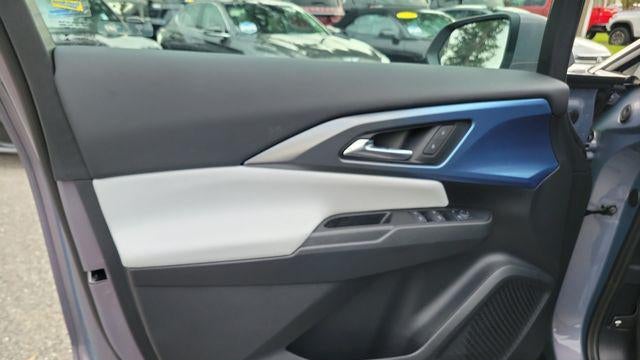 2025 Chevrolet Equinox EV LT 2