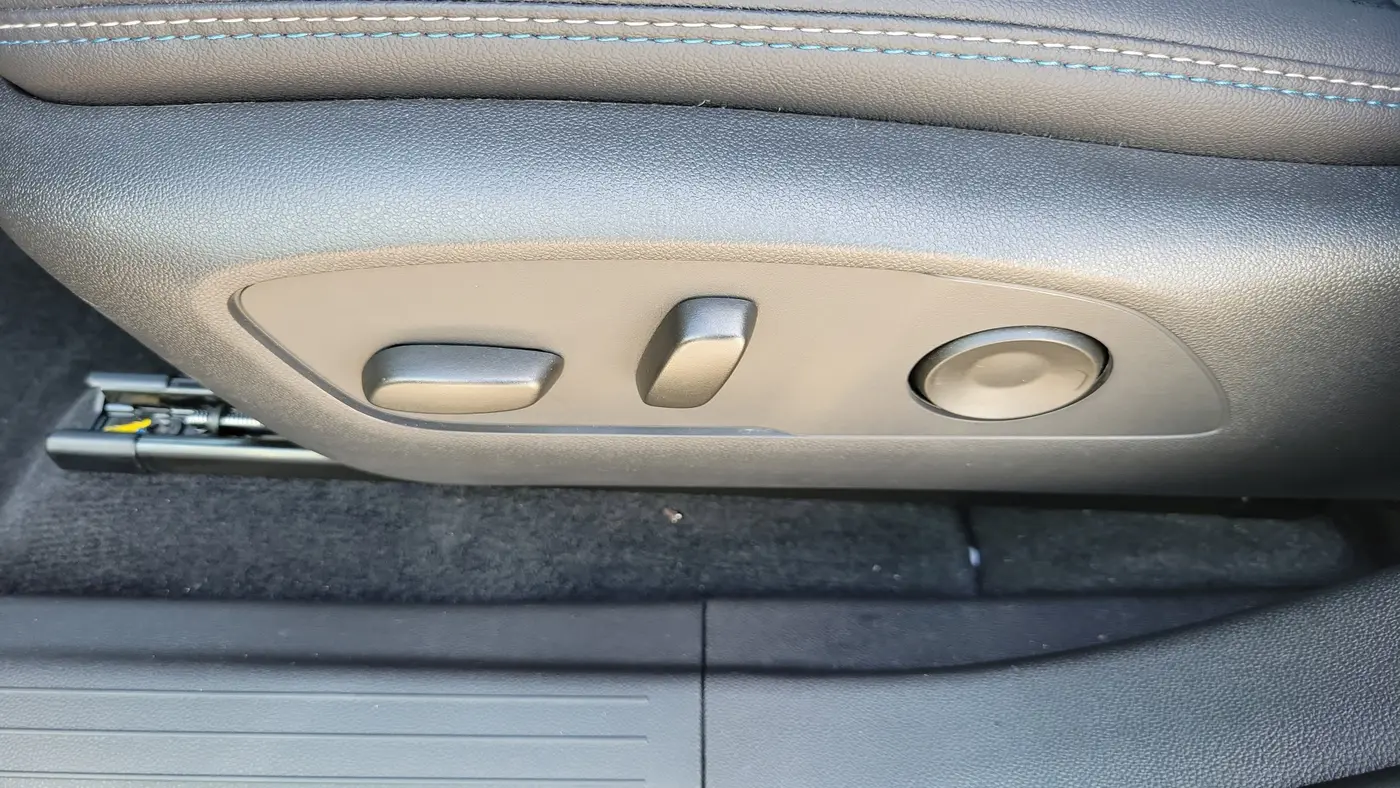 2026 Chevrolet Equinox EV LT 2