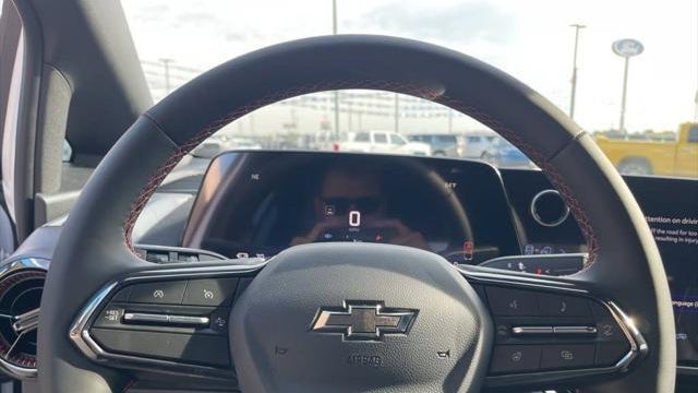 2025 Chevrolet Equinox EV RS