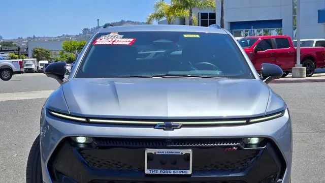 2025 Chevrolet Equinox EV RS