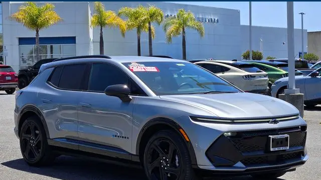 2025 Chevrolet Equinox EV RS