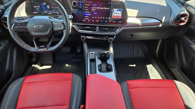2025 Chevrolet Equinox EV RS
