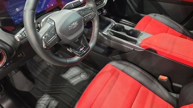 2025 Chevrolet Equinox EV RS