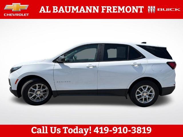 2023 Chevrolet Equinox LS — photo 1 of 24